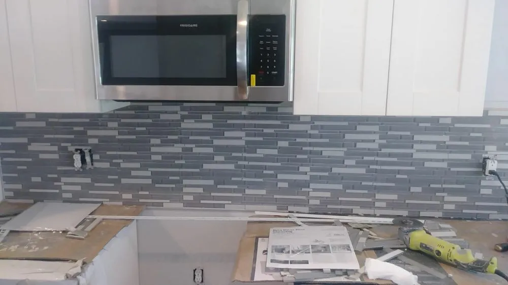 Slide of Kingdom Ave Construction