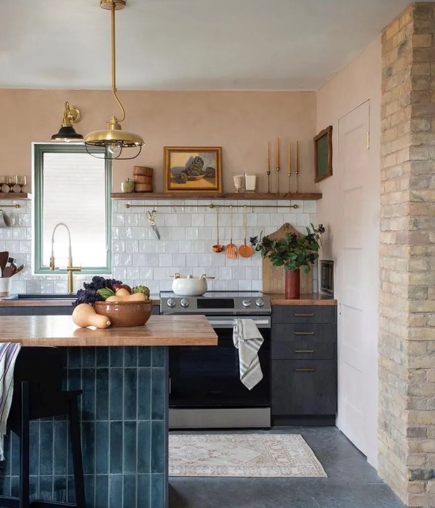 Slide of Kohler Signature Store - Brea