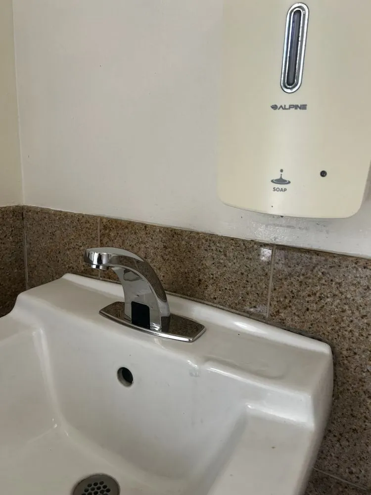 Emergency drain cleaning in Kealakekua, HI by Kona Coast Plumbing