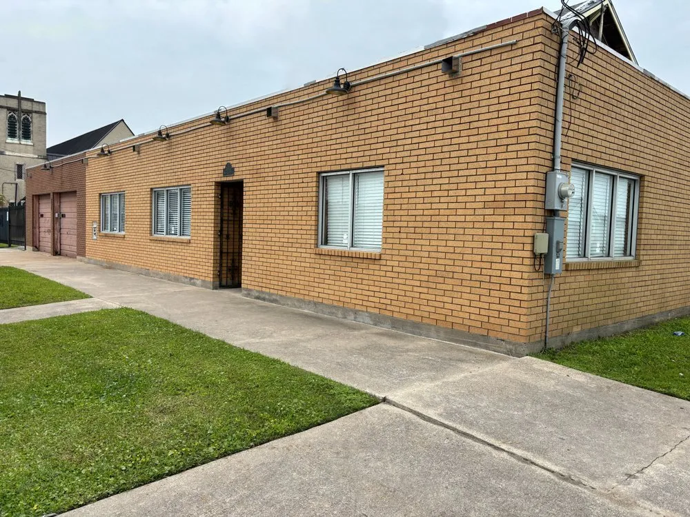 Slide of Kona Plumbing