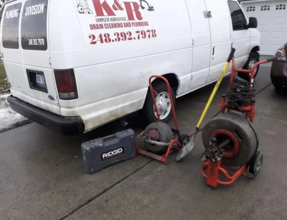 Slide of K&R Complete Services