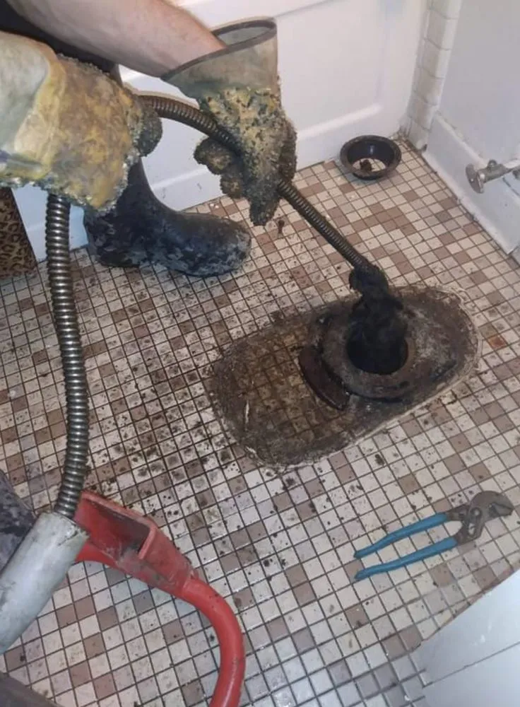 Slide of K&R Complete Services