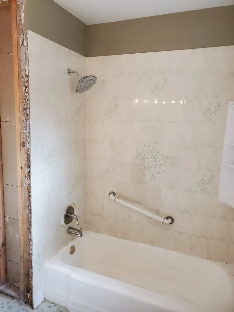 Slide of K&R Handy Services