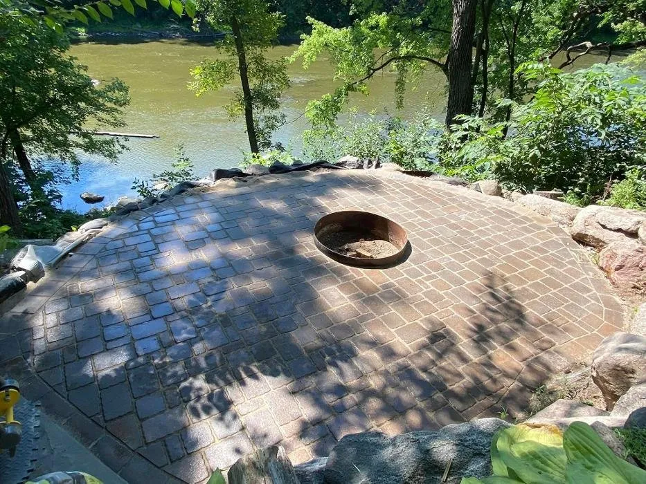 Slide of Kurilla Contracting