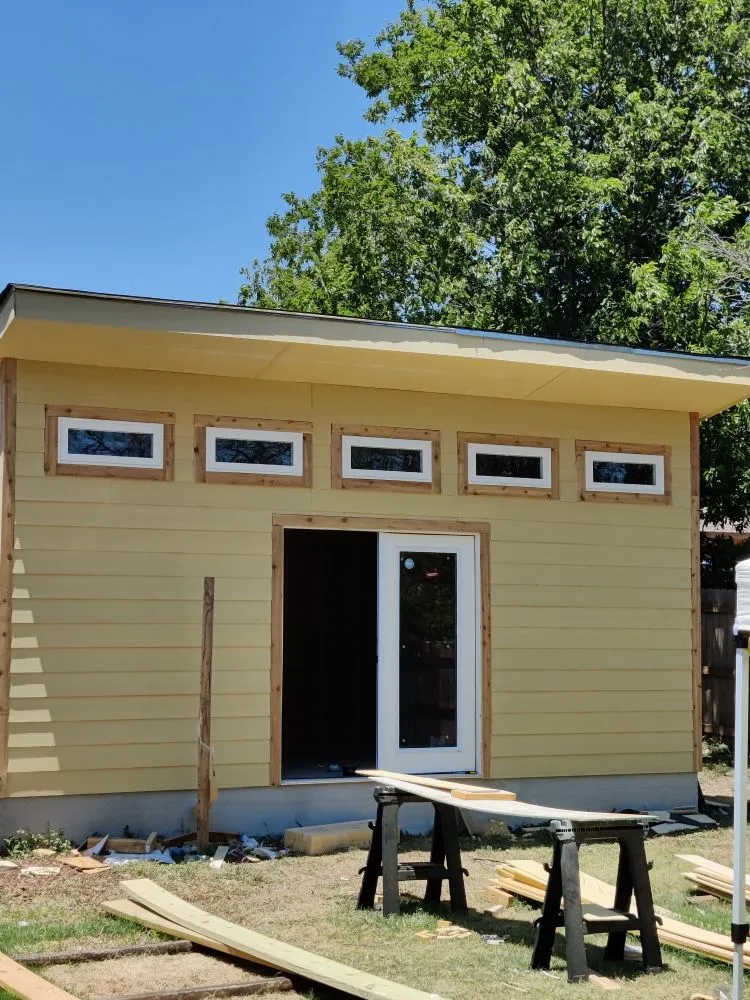 Slide of Kyzen Remodeling