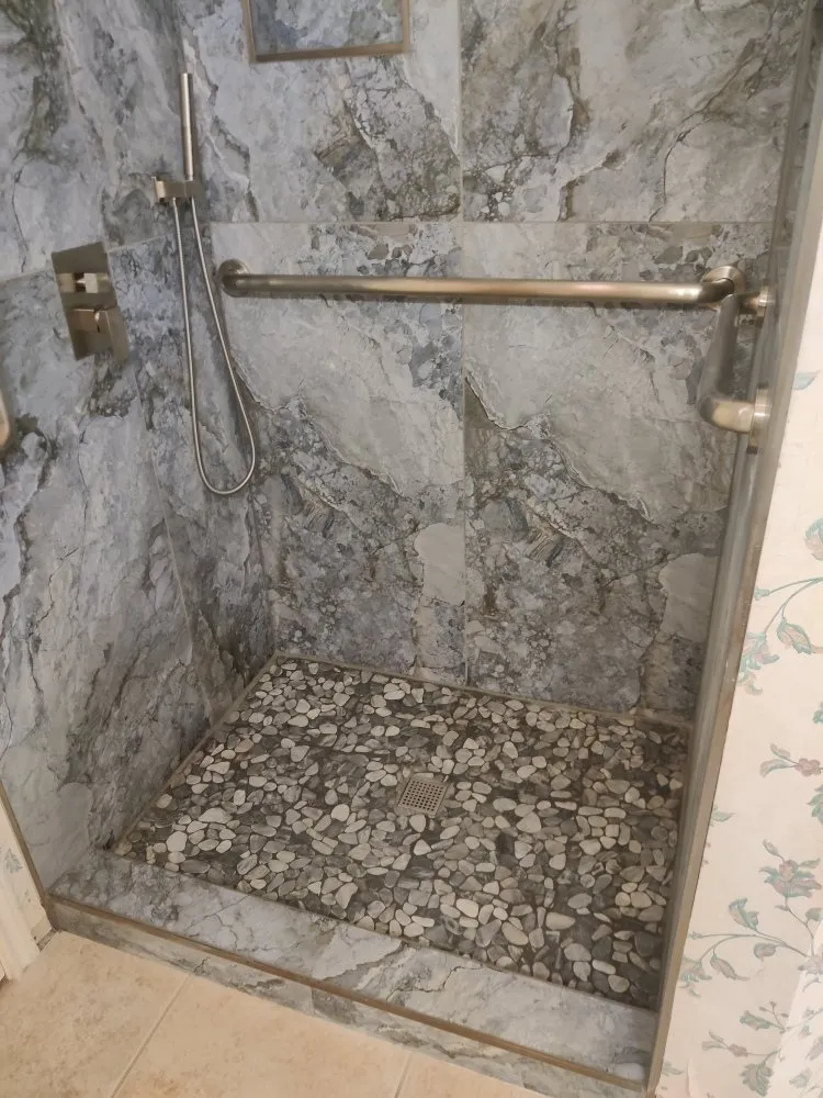 Slide of Kyzen Remodeling