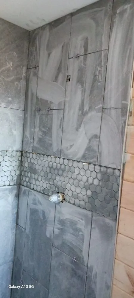 Slide of L & R Remodeling