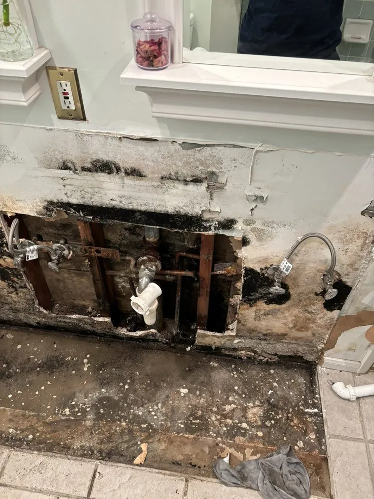 Slide of L A Plumbing Pros