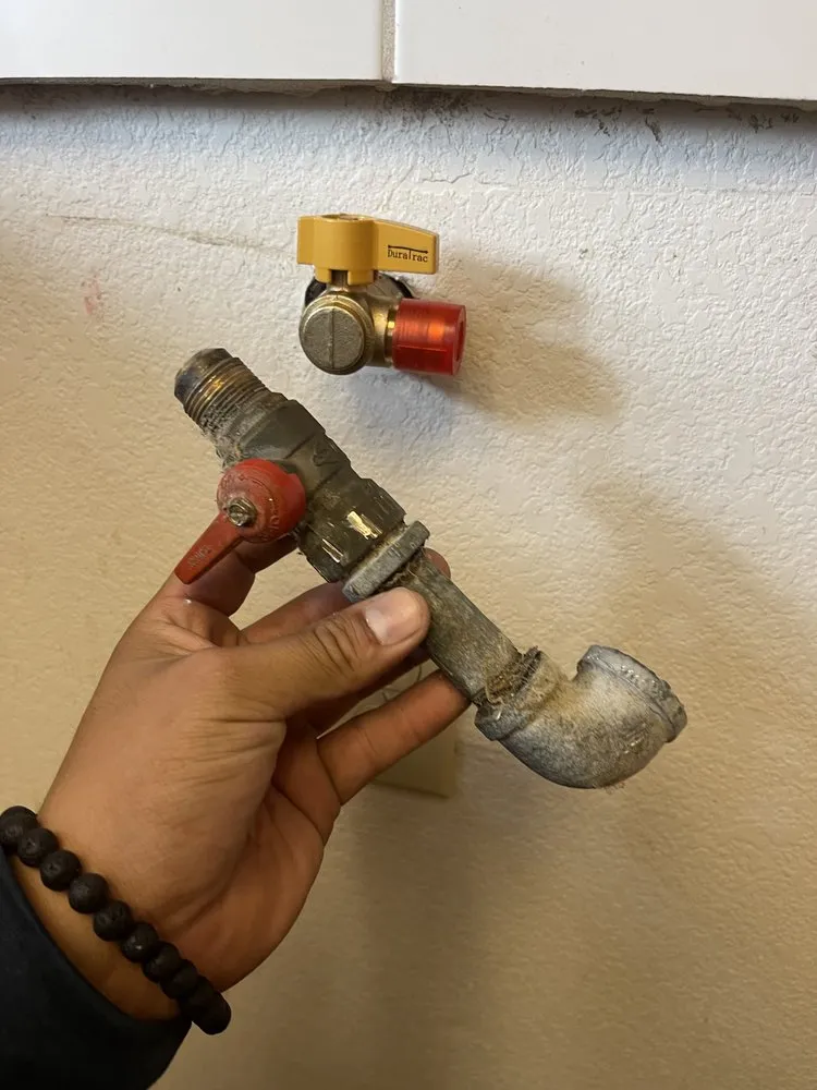 Emergency emergency plumbing experts serving Carson, CA - L C I Kitchen Appliance Installations