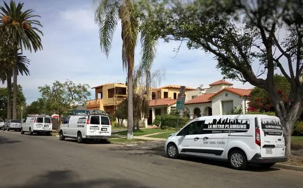 LA Metro Plumbing Logo
