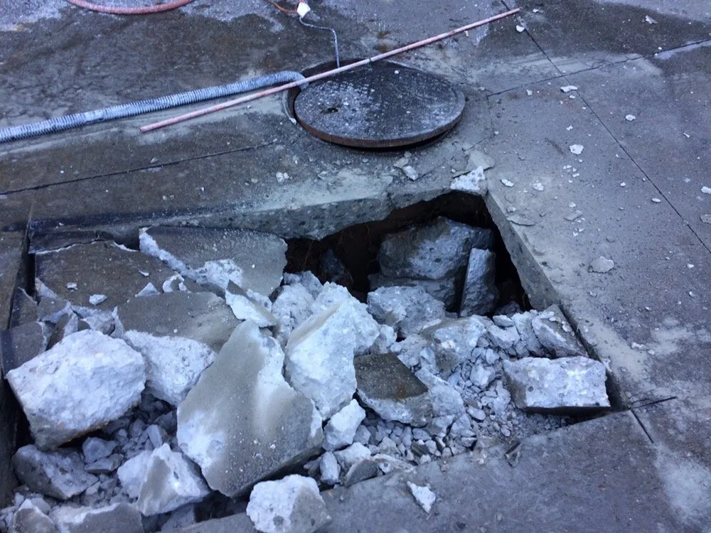 Slide of LA Plumbing & Hydro Jetting