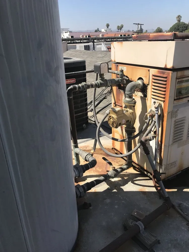 Slide of LA Plumbing and Builders