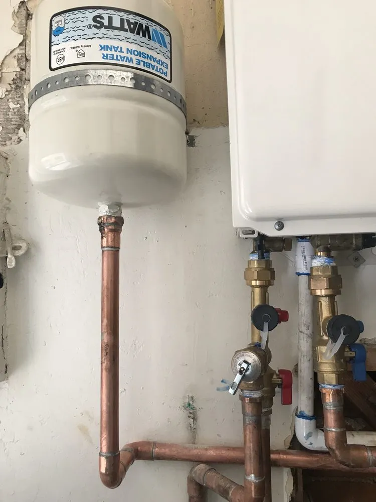 Affordable plumbing repair for homes in Van Nuys, CA by LA Plumbing and Builders