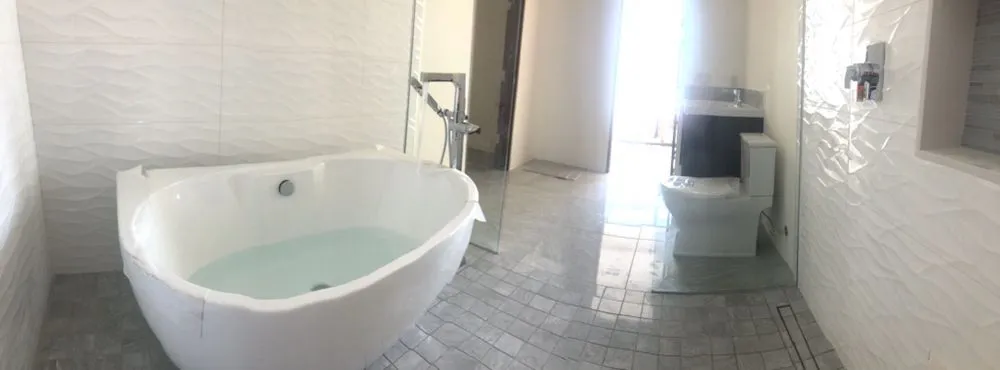 Slide of La Plumbing