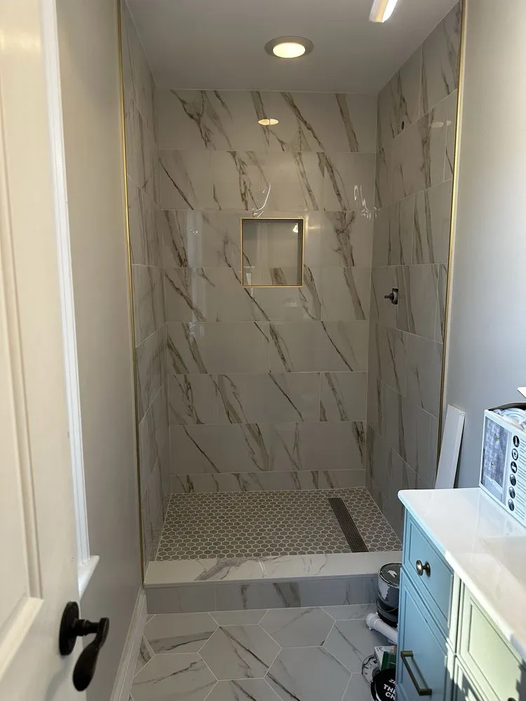 Slide of LAC General Contractor