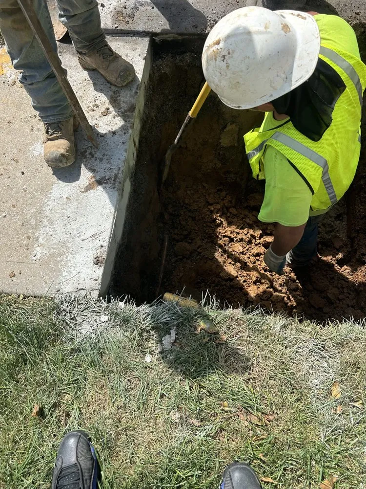 Slide of Lady Liberty Contracting