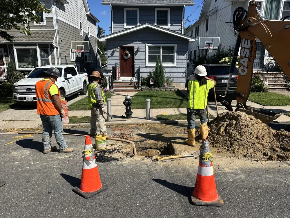 Slide of Lady Liberty Contracting