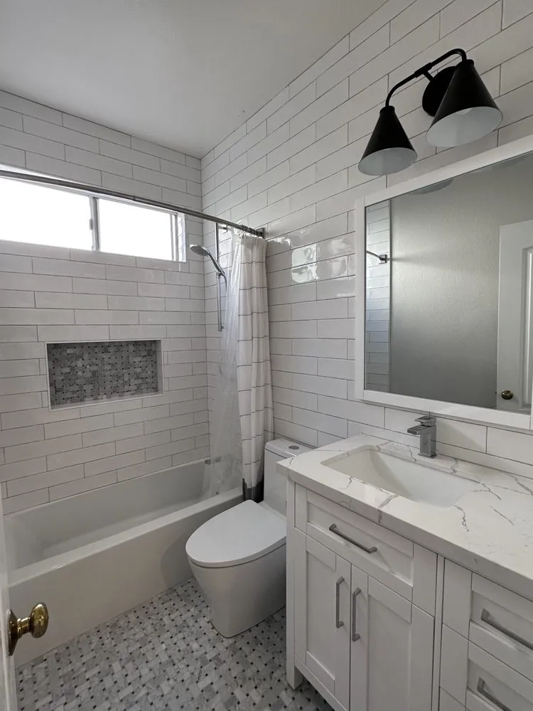 Slide of Lake Forest Home Remodel