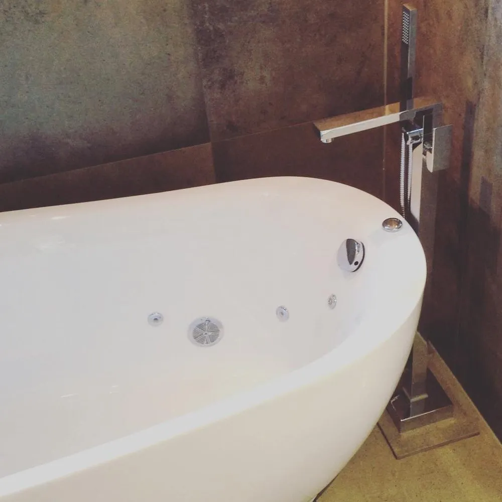 Slide of Lake Street Plumbing