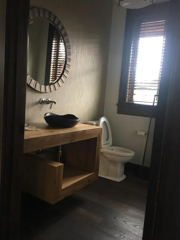 Slide of Lakeside Custom Plumbing