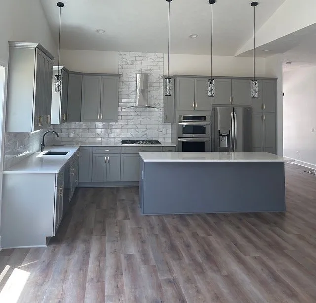 Slide of Lakeview Construction