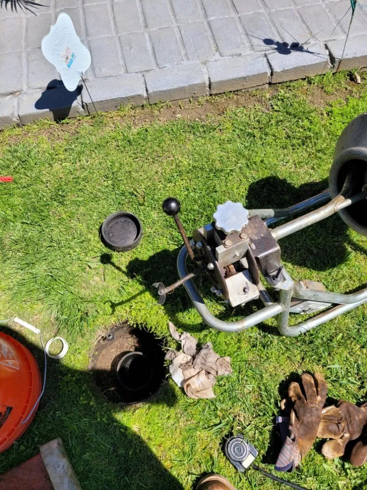 Slide of Lang's Plumbing & Rooter