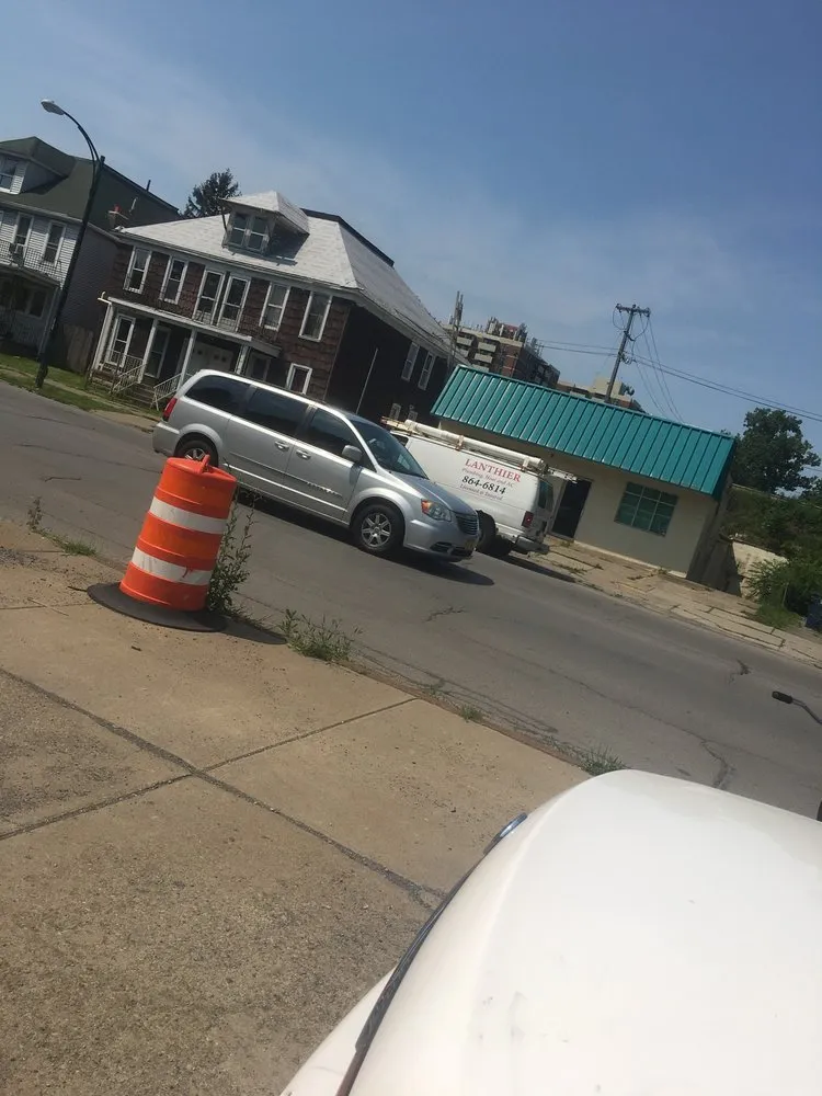 Slide of LANTHIER PLUMBING HEATING & COOLING