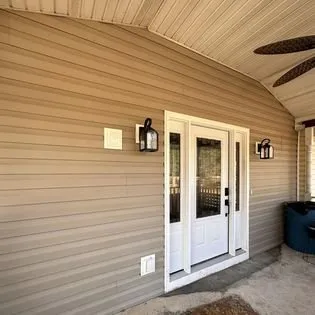 Larned Maintenance & Repair Logo