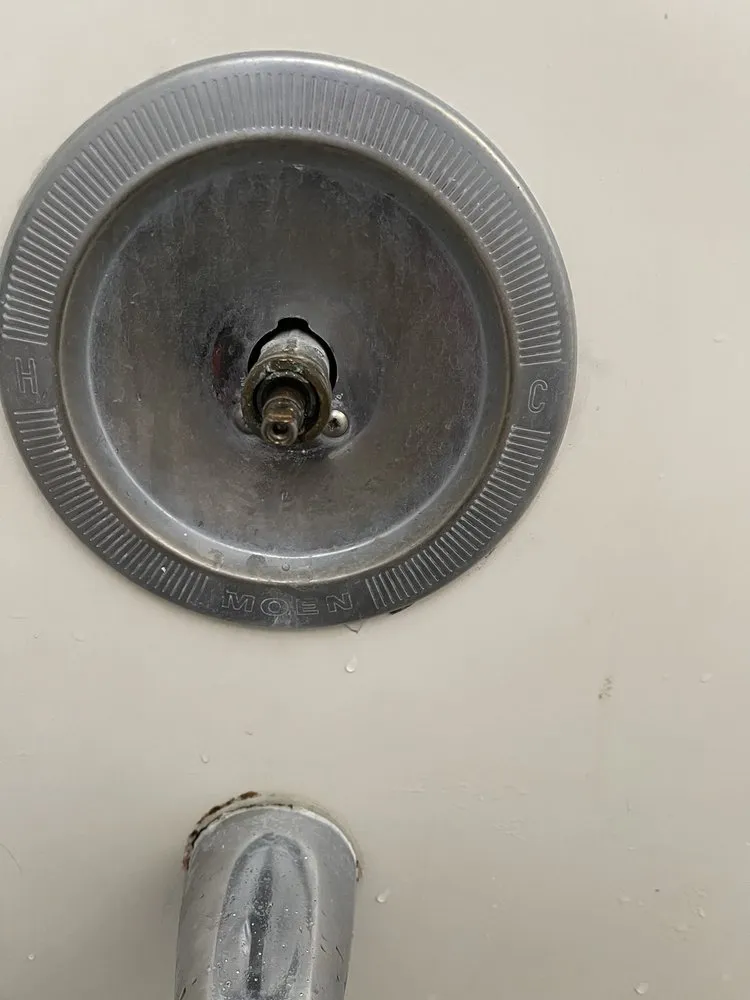 Top-rated water heater service in Reseda, CA by Larry & Joe's Plumbing Supplies
