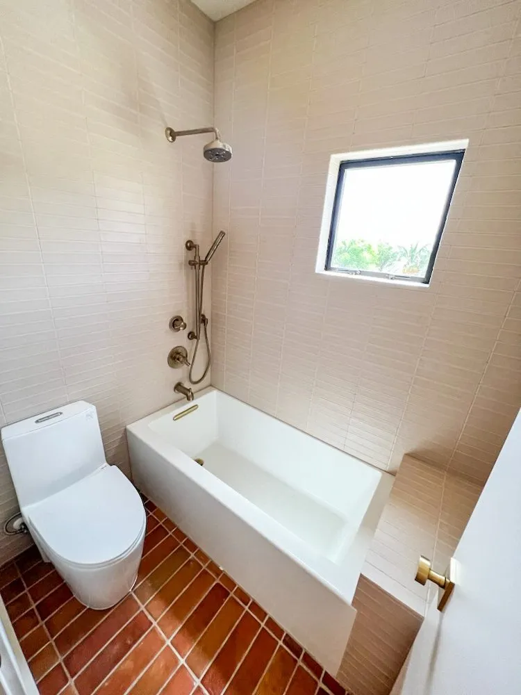 Slide of Layin Pipe Plumbing