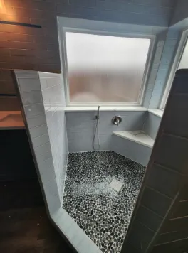 Slide of Lazarus Construction