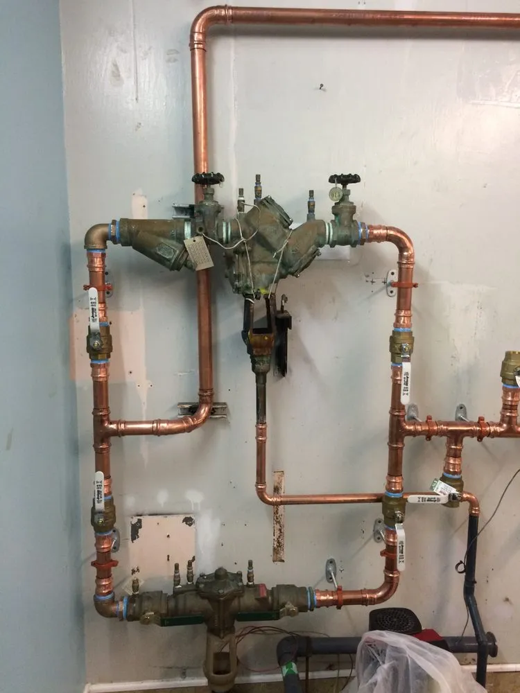 Slide of Laz's Plumbing Services