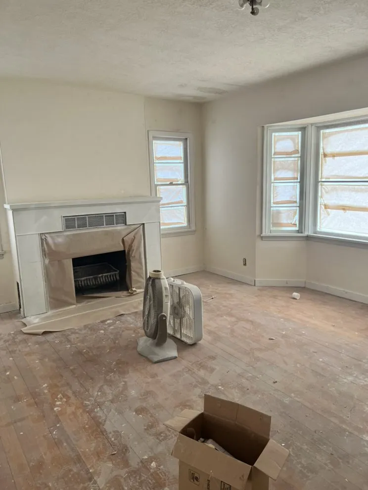 Slide of L&B Painting And Handyman Services