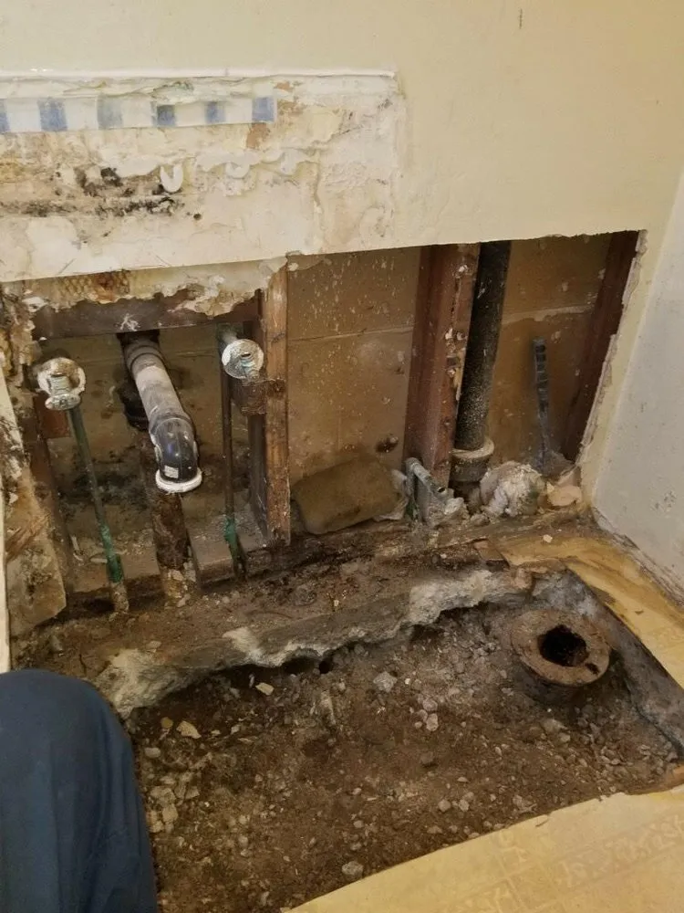 Reliable drain cleaning for homes in Gardena, CA by LC Doctor Plumber