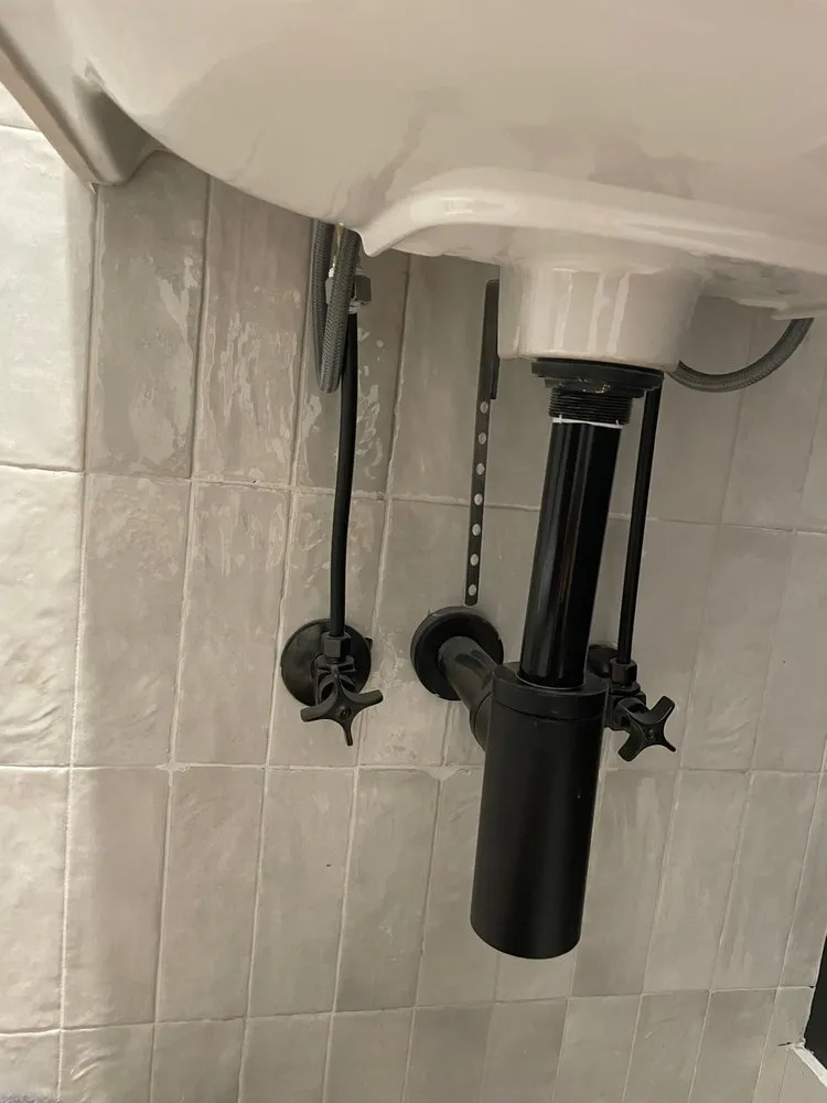 Slide of Le Prestige Plumbing