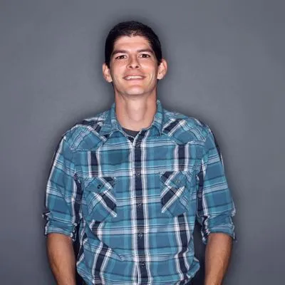 Leading Edge Home Services Logo