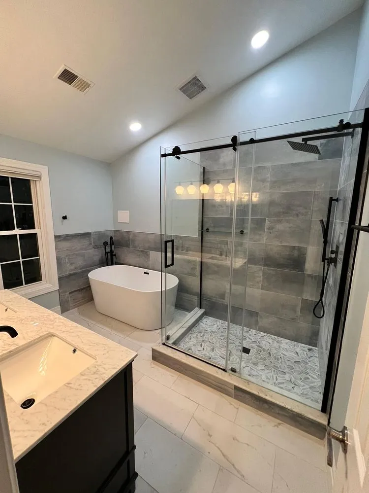 Slide of Leah Design & Construction