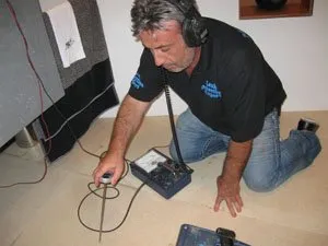 Slide of Leak Detection Online