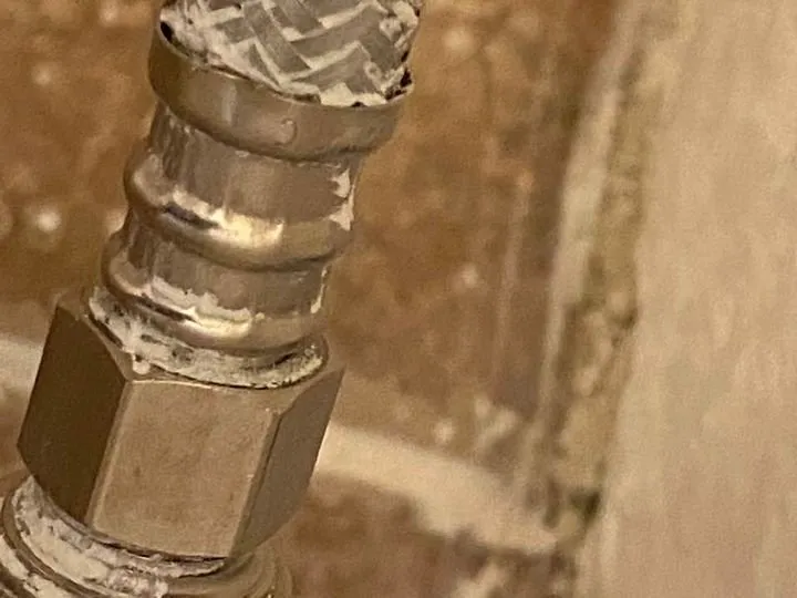 Slide of Leak Detection Specialists