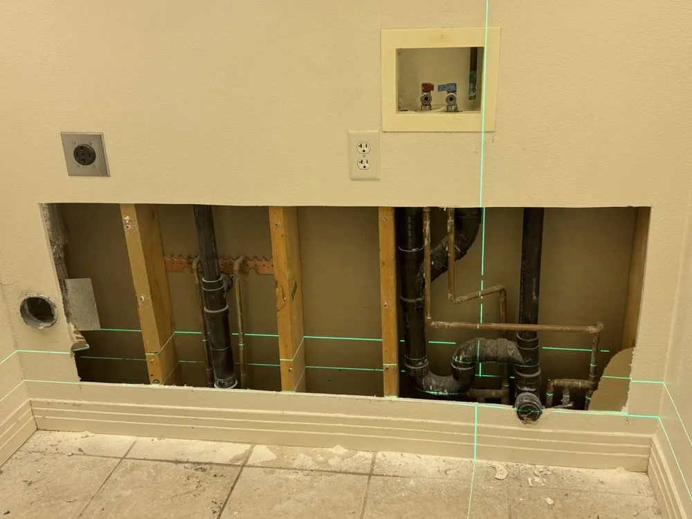 Slide of Leak Experts