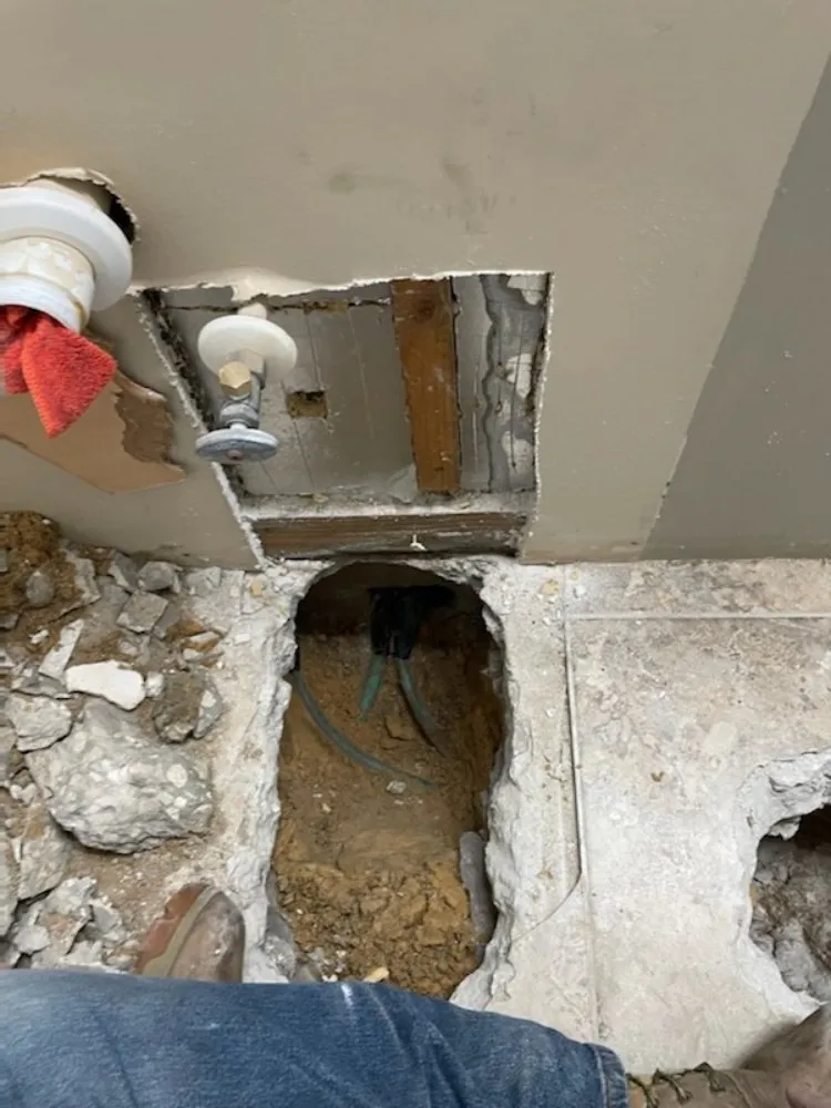 Slide of Leak finders of central florida