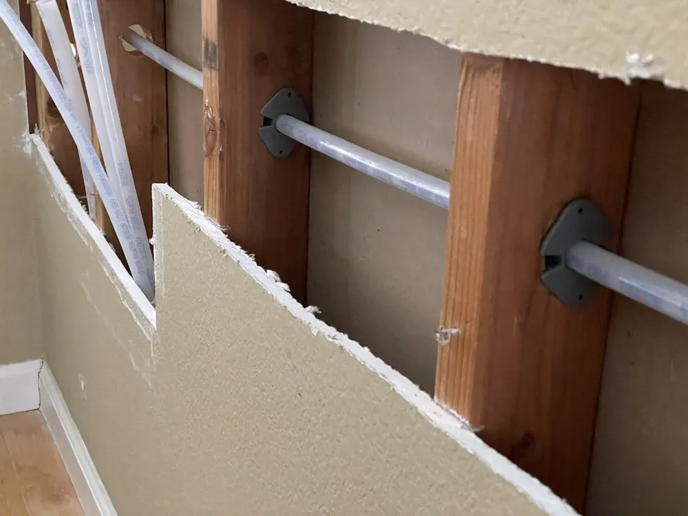 Slide of Leak Finders