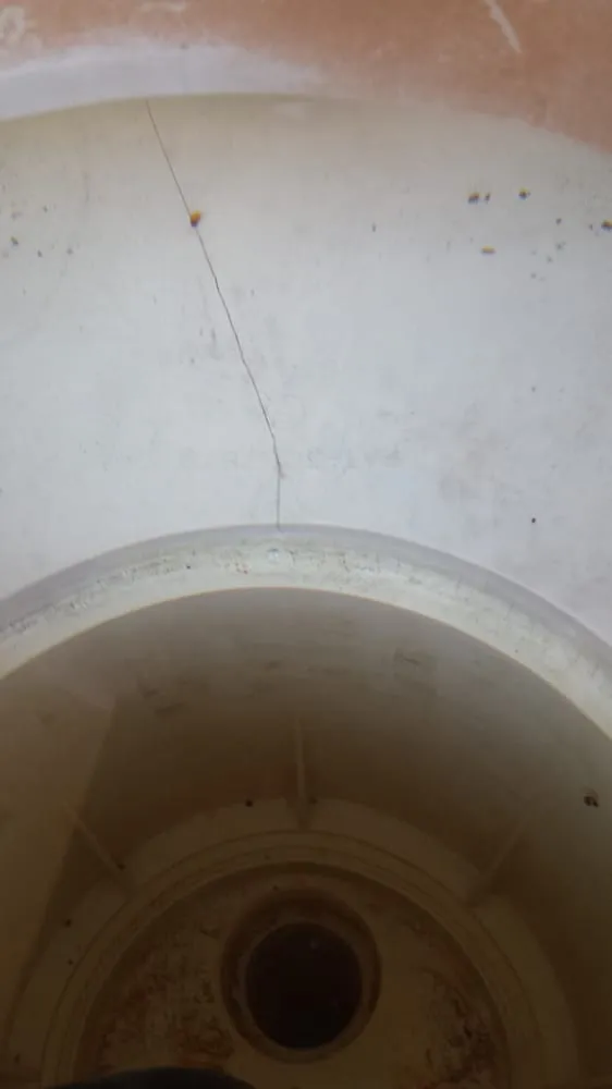 Slide of Leak Hunters