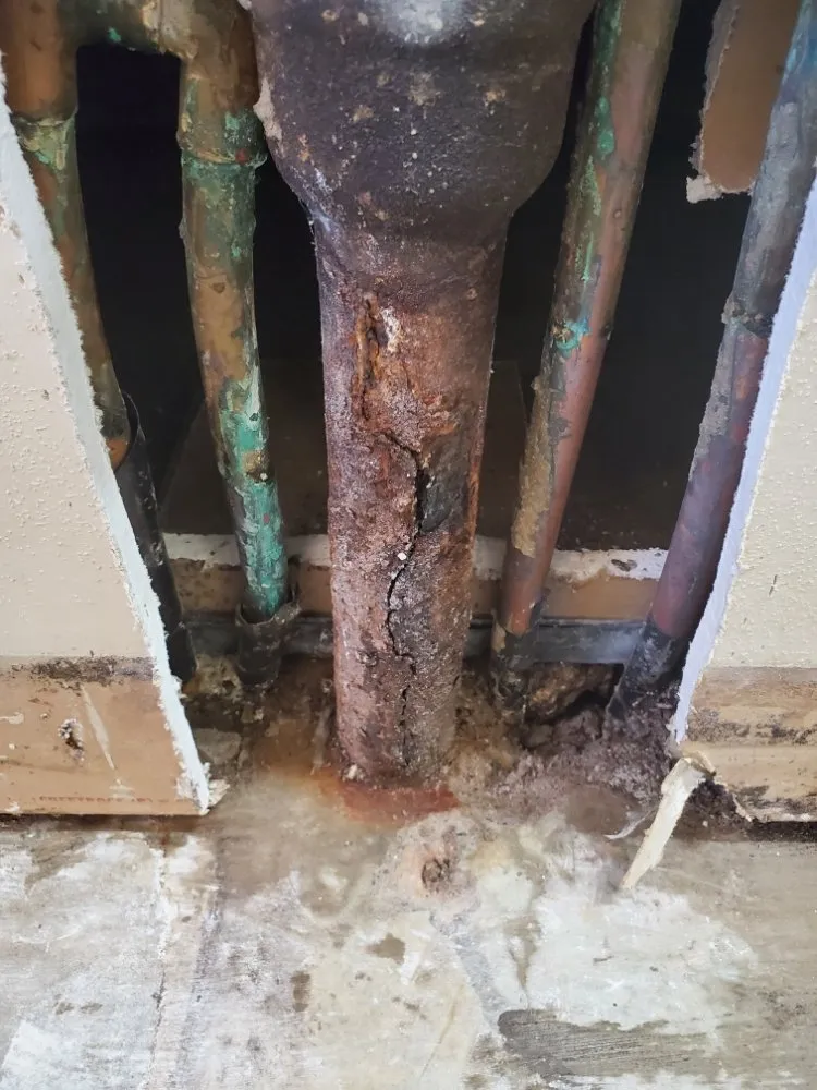 Slide of Leak Hunters