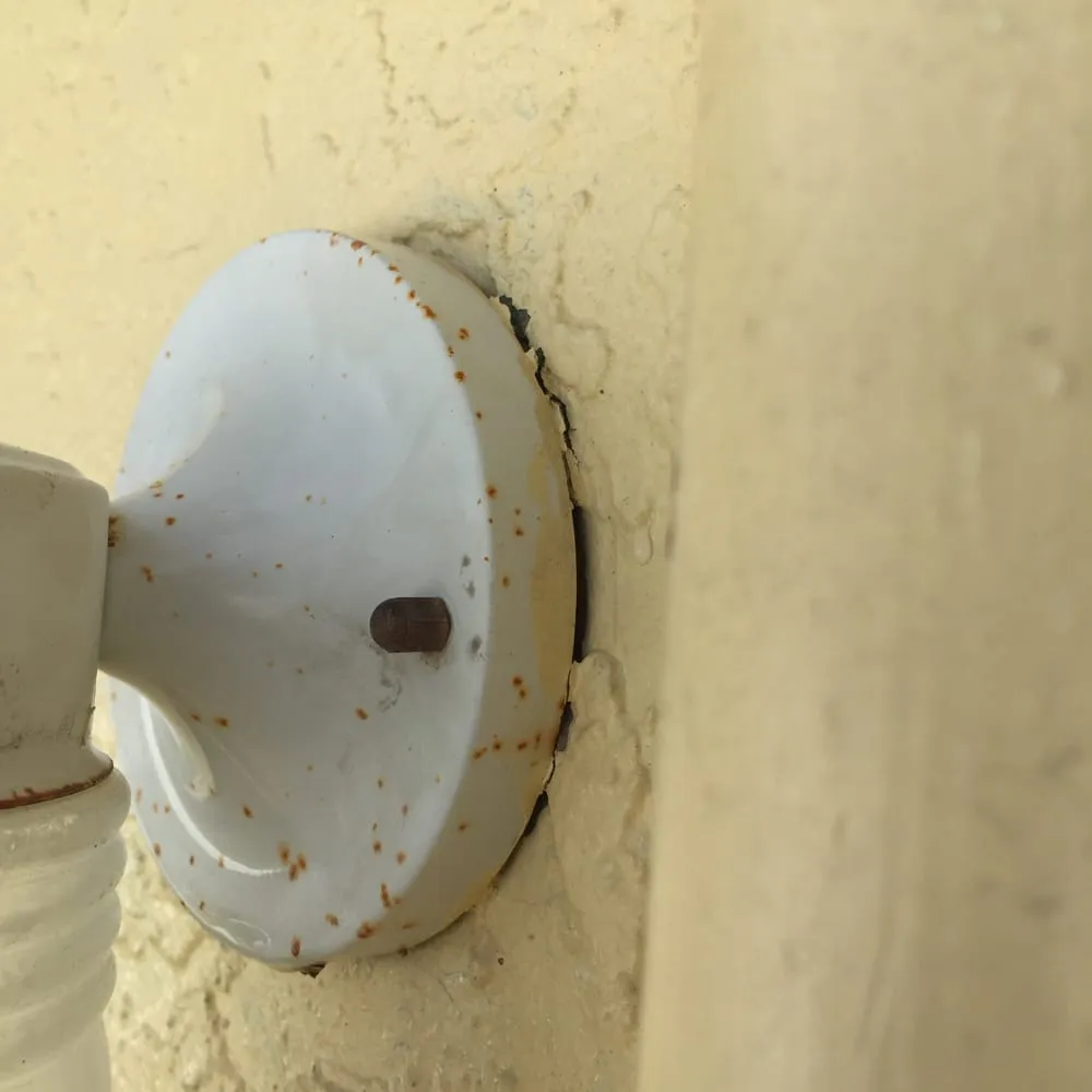 Slide of Leak Locators