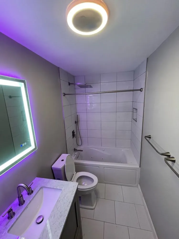 Slide of Lee Contracting