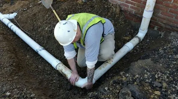 Lee Enterprises Gas & Plumbing Logo