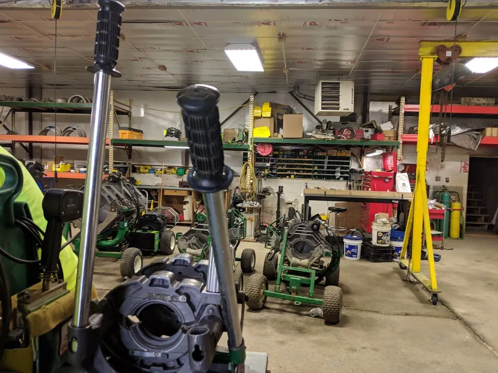 Slide of Lee Supply Co. Inc.