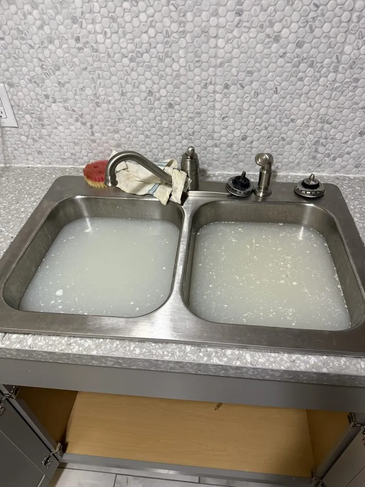 Slide of Leemook Plumbing