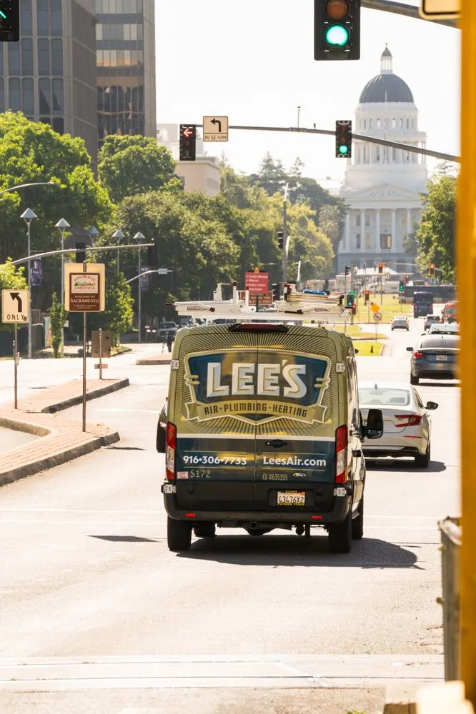 Slide of Lee's Air, Plumbing, & Heating